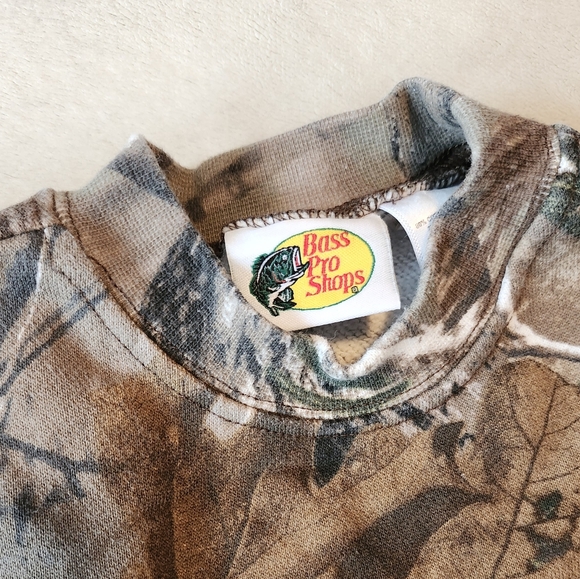 Pro Bass Shops Camo Sweater Size Small - Picture 2 of 2